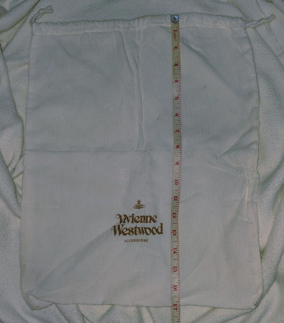 Vivienne Westwood Dust Bag (Category: Shoulder Bags) located in Quezon City. Submitted by girldolphin (Listing ID 1462796709, Image 3). Description: Pickup near Amoranto Sports Complex.