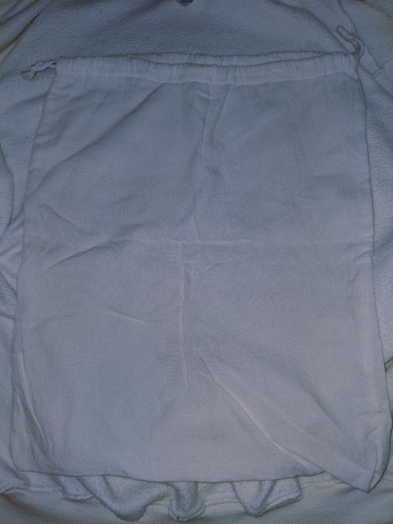 Vivienne Westwood Dust Bag (Category: Shoulder Bags) located in Quezon City. Submitted by girldolphin (Listing ID 1462796709, Image 2). Description: Pickup near Amoranto Sports Complex.