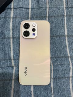 (Category: ) located in . Submitted by mariatweedehunds (Listing ID 1462873623, Image 1). Description: .