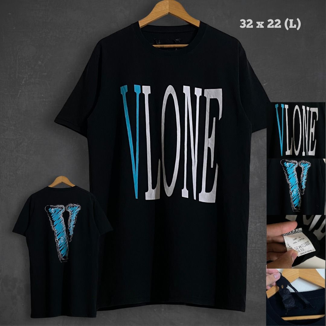 Vlone Staple Scribble Tee (Category: Tshirts & Polo Shirts ) located in Rizal. Submitted by van.b (Listing ID 1462780216, Image 1). Description: Vlone Staple Scribble Tee 32” x 22” (L) ₱349 + shipping fee Heavy, beefy neckline Issue(s): Minimal hairlines Color Rate: 9.5 We are not affiliated or associated with any of the brands featured. All trademarks and copyrights belong to their respective owners. .