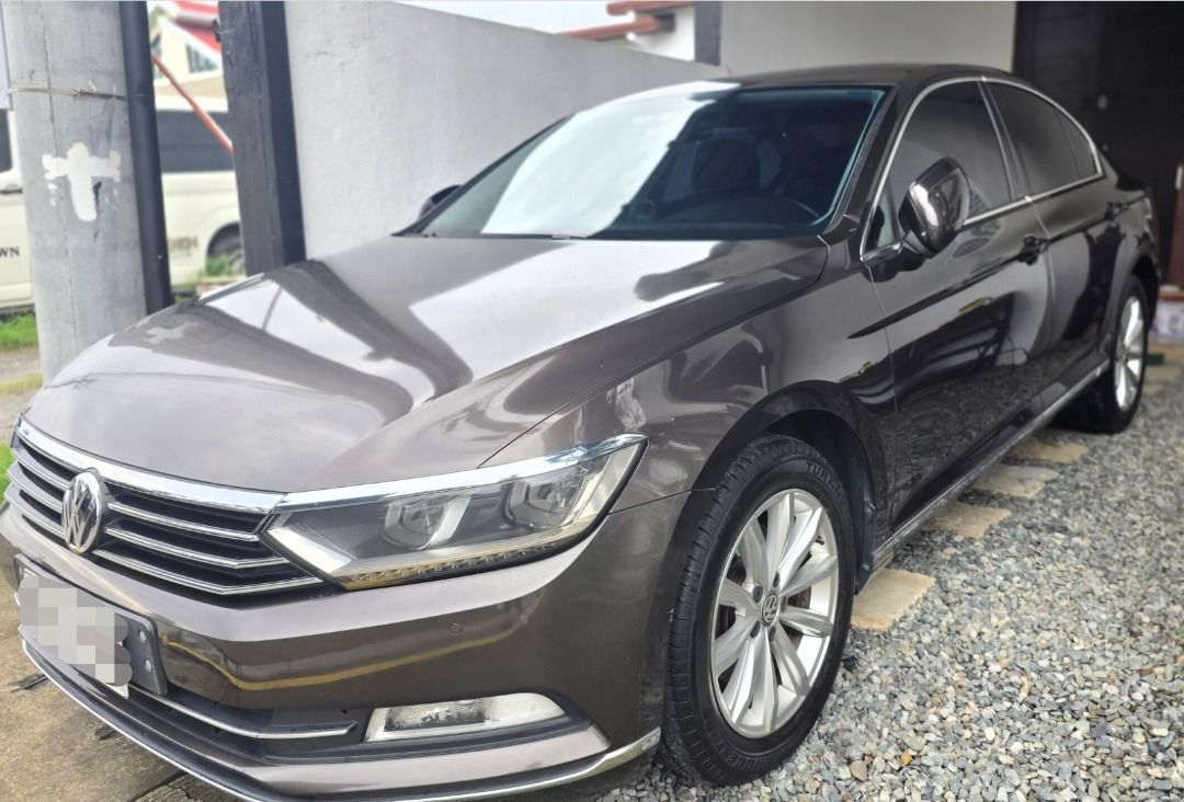 Volkswagen Passat 2.0 FSI (A) (Category: Used Cars) located in Caloocan City. Submitted by ryanthea (Listing ID 1462690697, Image 3). Description: Brand: Volkswagen Model: Passat 2.0 Year: 2016 Transmission: Automatic Fuel Type: gasoline Mileage: 80,500 Enging Plate: 2 Monday Coding Selling Price: 450,000 Push Start Power Doors Touch Screen Display New tires All Original Very Cold AC Very Fresh Interior Very Shiny Elegant Paint 2Keys 0918 695 301