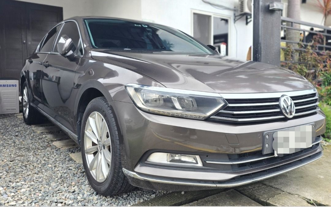 Volkswagen Passat 2.0 FSI (A) (Category: Used Cars) located in Caloocan City. Submitted by ryanthea (Listing ID 1462690697, Image 2). Description: Brand: Volkswagen Model: Passat 2.0 Year: 2016 Transmission: Automatic Fuel Type: gasoline Mileage: 80,500 Enging Plate: 2 Monday Coding Selling Price: 450,000 Push Start Power Doors Touch Screen Display New tires All Original Very Cold AC Very Fresh Interior Very Shiny Elegant Paint 2Keys 0918 695 301