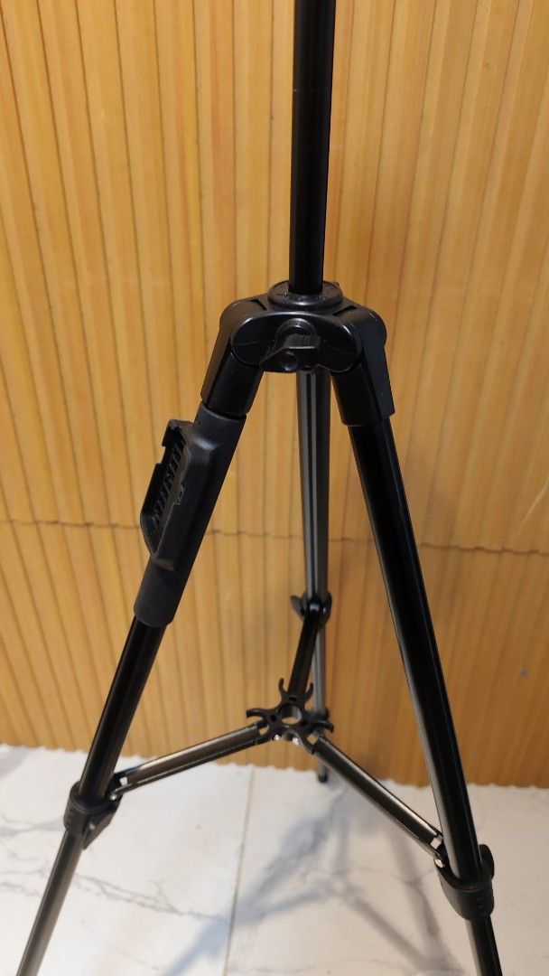 VT-5208RM Tripod (Category: Tripods & Monopods) located in Bulacan. Submitted by babz30261 (Listing ID 1462823369, Image 2). Description: - VT-5208RM Tripod - Color: Black - Adjustable height and head - Compatible with cameras and phones - Folds for easy storage and transport - Sturdy build - Ready for your next shoot.