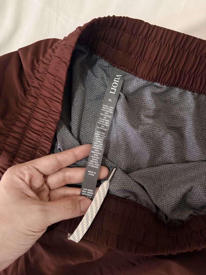 Vuori Shorts (Category: Activewear) located in Taguig. Submitted by denpaz (Listing ID 1462707201, Image 3). Description: .