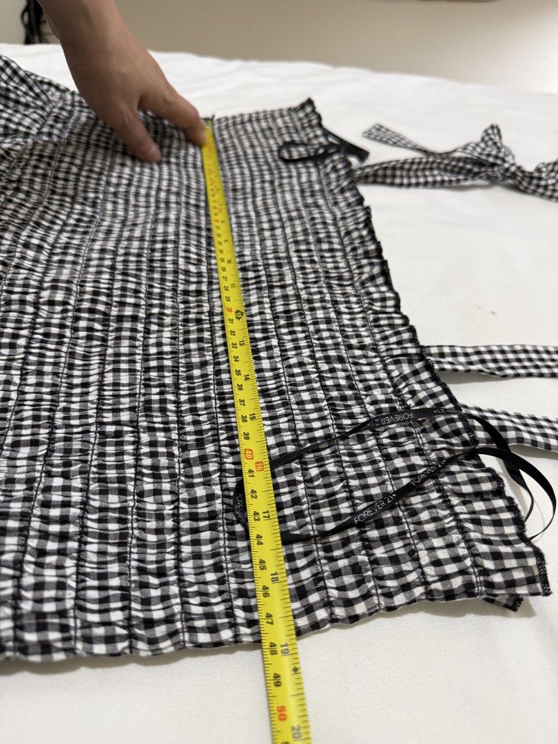 W Forever21 self tie smocked gingham top plus size 01912 (Category: Blouses) located in Paranaque City. Submitted by kkattspreloved (Listing ID 1462751338, Image 2). Description: 3 XL on tag Stretchy fabric ❗️Items are already washed and ready to wear ❗️Mixed of personal preloved items and personal handpicked ❗️Limit your Expectations based on the price of the items that you are buying ❗️Reservation for paid items only ❗️Payment first basis no to