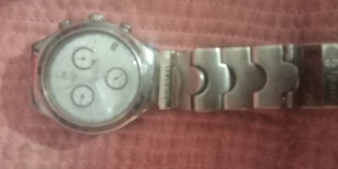 Watches set (Category: Jewelry) located in Paranaque City. Submitted by dimaguilaa94969 (Listing ID 1462806587, Image 1). Description: take all timex , swatch , fossil.