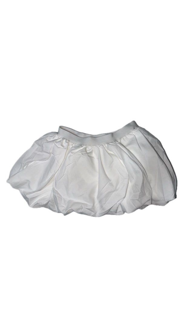 White Bubble Mini Skirt 🎀 | Coquette / Y2K (Category: Skirts) located in Floridablanca. Submitted by rizwnl (Listing ID 1462719499, Image 1). Description: Super cute and feminine white bubble/balloon skirt! Perfect for coquette, Y2K, Korean-inspired & casual outfits 🤍 • Color: White • Style: Bubble / balloon mini skirt • Elastic waistband • Adjustable drawstring • Great for tops, baby tees, blouses & cardigans 📩 DM for measurements / additiona