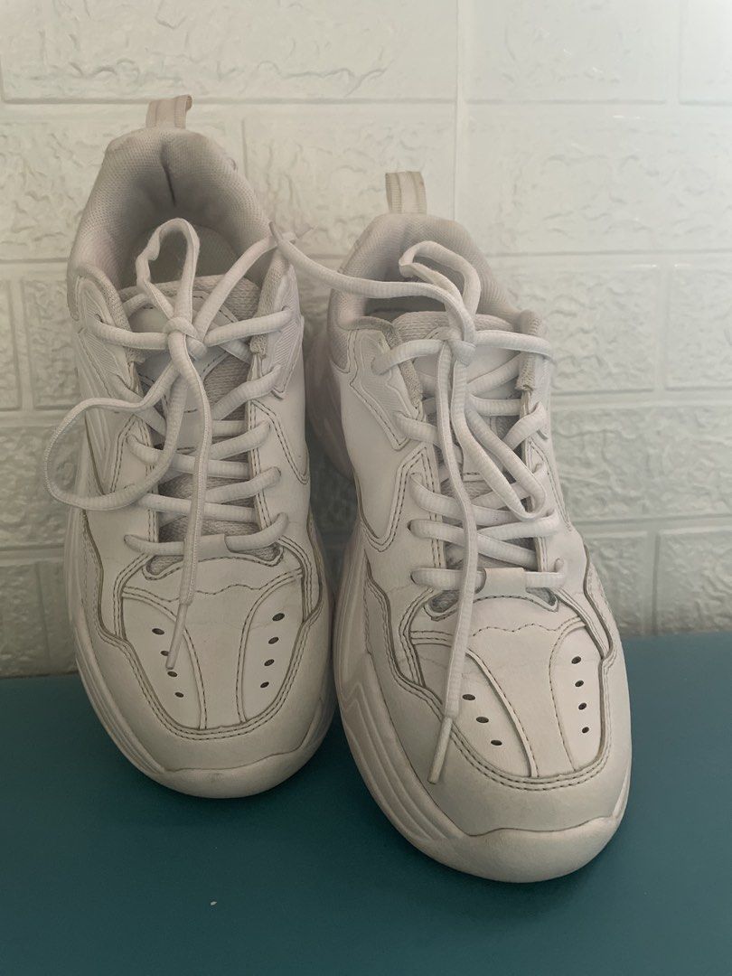White Chunky Sneakers (Category: Sneakers) located in Manila. Submitted by xyluv (Listing ID 1462682514, Image 3). Description: - White chunky sneakers - Lace-up style - Comfortable for everyday wear - Minor scuffs from regular use - Plenty of life left - Selling as is - Size EUR 38.5/UK5/W US7.5.