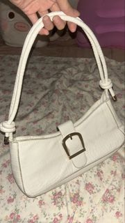 (Category: ) located in . Submitted by shop.ji (Listing ID 1462790520, Image 1). Description: .