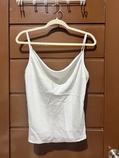 (Category: ) located in . Submitted by closet_in_disguise (Listing ID 1462692972, Image 1). Description: .