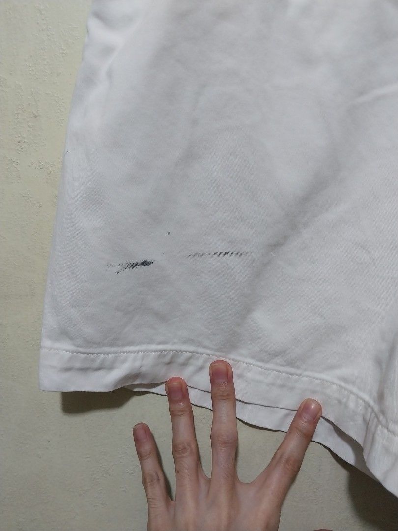 White Tommy Hilfiger Shorts (Category: Shorts) located in Manila. Submitted by PrinceDani.Clothing (Listing ID 1462742602, Image 3). Description: Tommy hilfiger white shorts Size 34in waist 20in length issue: black stain see pix excellent condition .