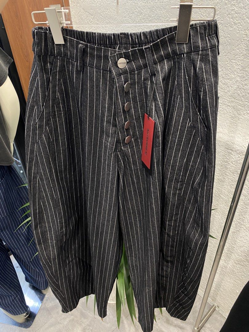 Wide Leg Striped Pants in Black (Category: Jeans) located in Maria Aurora. Submitted by raydett.kelly (Listing ID 1462788015, Image 3). Description: ASTEURREAL (Vietnamese Brand) (Vietnam Men) (Vietnam Clothes) Size Small Small Dimensions Waist: 28 inches Length: 38 inches.