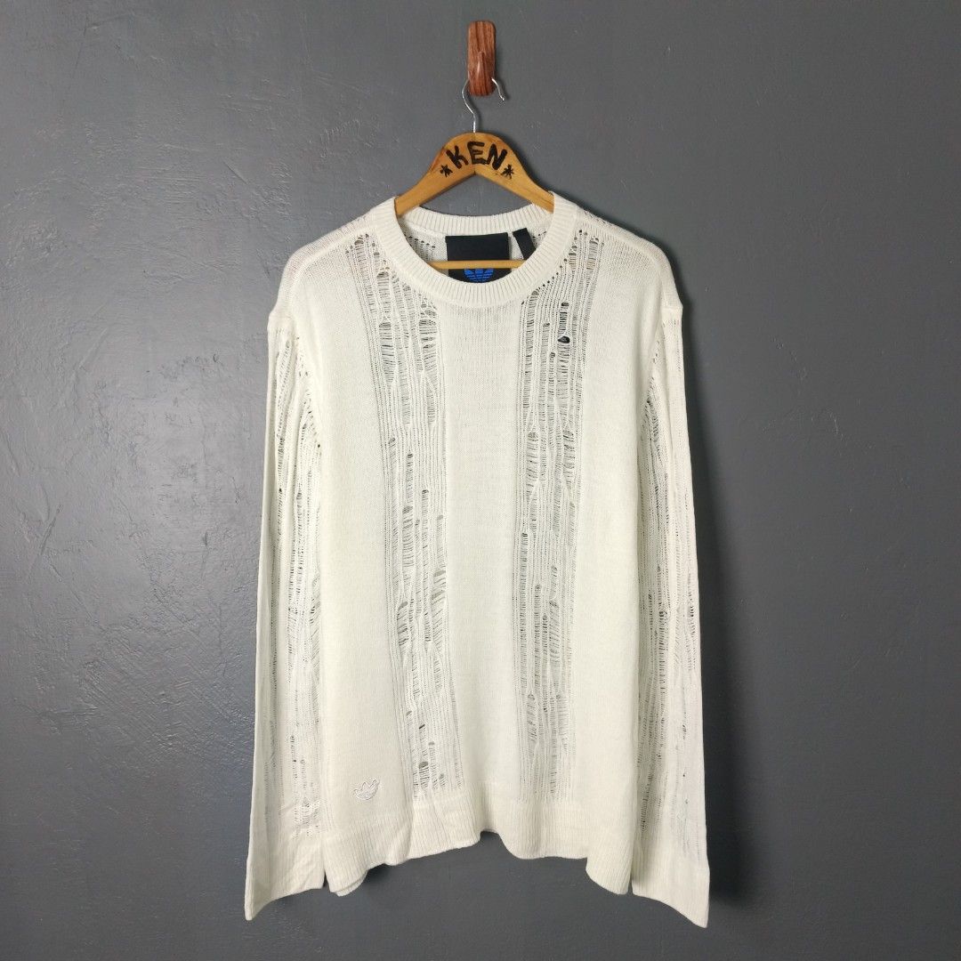 Women's - Adidas (Category: Coats, Jackets and Outerwear) located in Bacolod City. Submitted by drop.ph (Listing ID 1462828411, Image 2). Description: Adidas - BV Knit Sweater Authentic *Oversized *Size L - 22x27 *Excellent *No Flaws *Price: 1,000php *Add SF if outside Bacolod City .