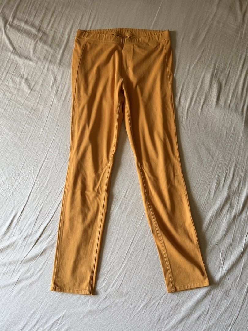 Women’s Orange Pants (Category: Other Bottoms) located in Paranaque City. Submitted by shopsuey.2021 (Listing ID 1462684561, Image 1). Description: .