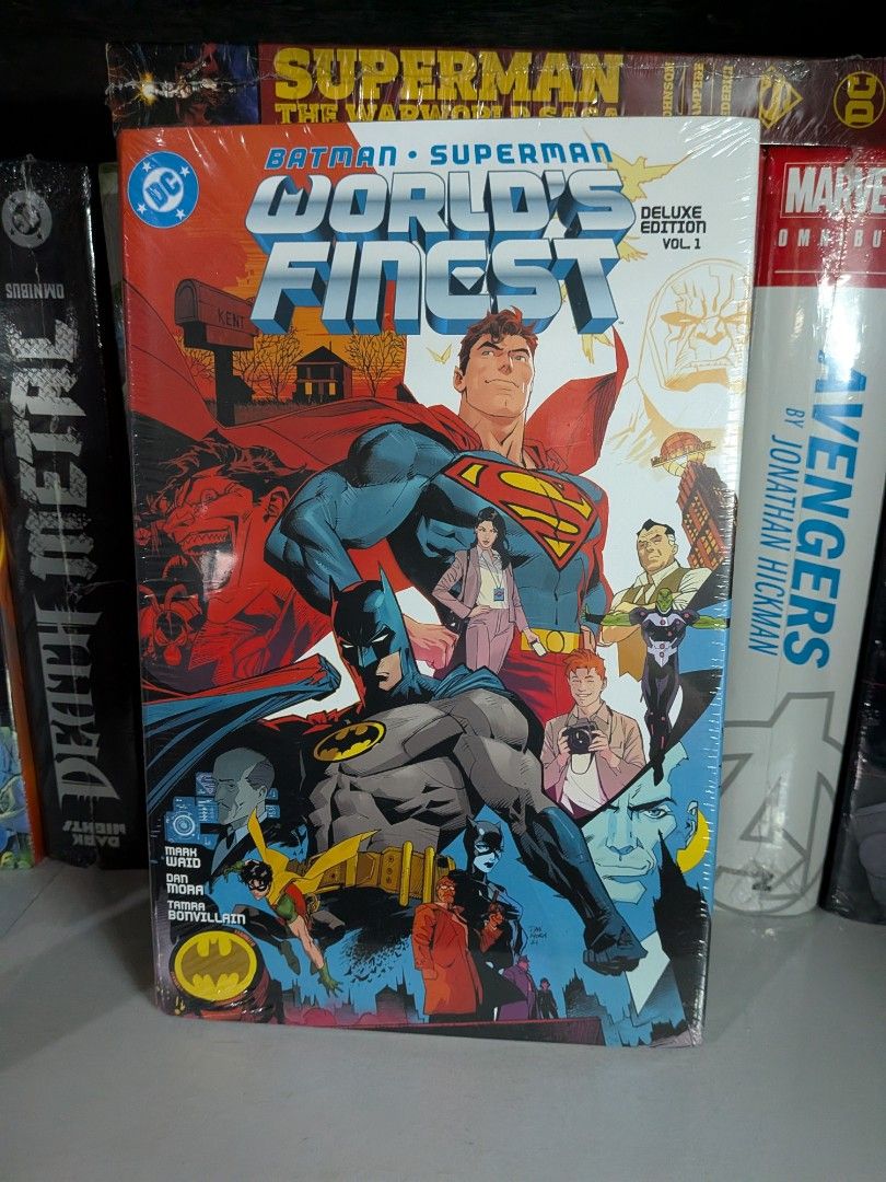Worlds Finest deluxe edition Hardcover (Category: Comics & Manga) located in Sorsogon. Submitted by leod23 (Listing ID 1462763578, Image 1). Description: brand new have minor dent.