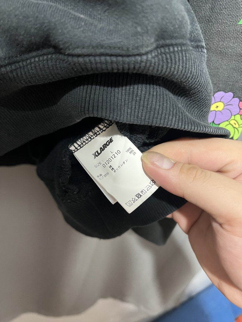 XLarge (Category: Coats, Jackets and Outerwear) located in Manila. Submitted by ricbuyandsell (Listing ID 1462837779, Image 3). Description: .