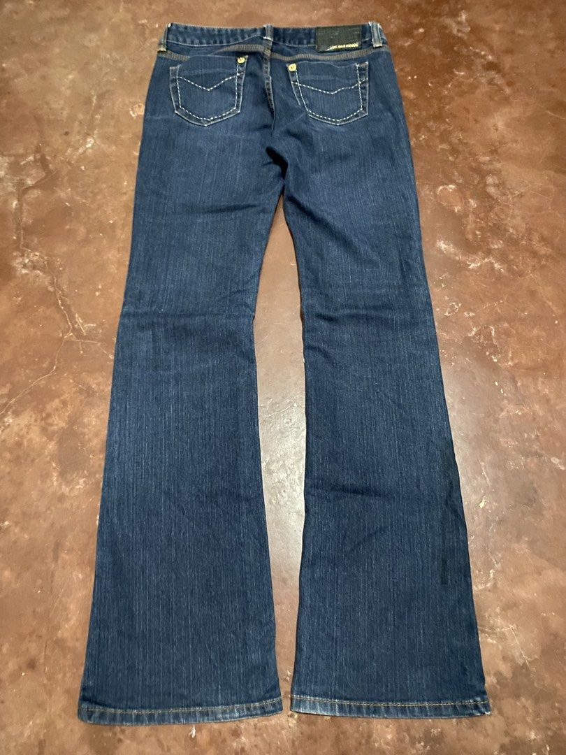 Y2k Lone Gold Premium Mid~Rise Bootcut (Category: Jeans) located in Malita. Submitted by ronnyboi (Listing ID 1462681740, Image 3). Description: Y2k Lone Gold Premium Mid~Rise Bootcut W:28 L:40 T:10 H:8.5 Mine:500.