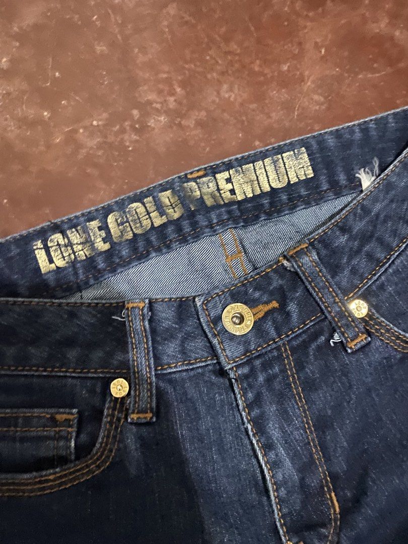 Y2k Lone Gold Premium Mid~Rise Bootcut (Category: Jeans) located in Malita. Submitted by ronnyboi (Listing ID 1462681740, Image 2). Description: Y2k Lone Gold Premium Mid~Rise Bootcut W:28 L:40 T:10 H:8.5 Mine:500.