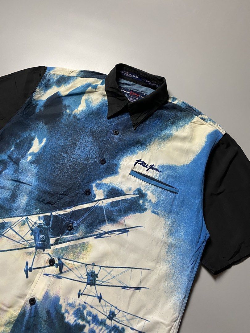 Y2k Phat Farm Polo Button Down XL-2XL (Category: Formal Shirts) located in Cebu City. Submitted by maicoh230 (Listing ID 1462769789, Image 2). Description: THE DETAILS ▫️ Condition: 9/10 ▫️ Color: 9/10 ▫️ Size: XL-2XL ▫️ Dimensions: W24.5 L30 ▫️ Flaw/s: loose stitch on side hem.