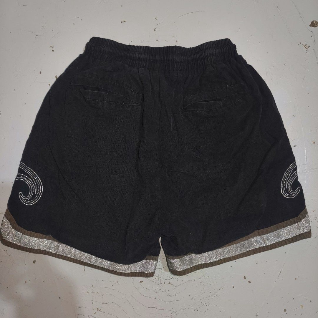 Y2K Style Script Logo Mesh Shorts (Category: Shorts) located in Valencia. Submitted by ajax.arrow (Listing ID 1462868137, Image 2). Description: Waist: 26-33 (Stretchable) Length: 18.5 Hem: 12.5.