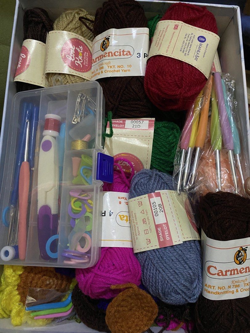Yarn and crochet tools (Category: Craft Supplies & Tools) located in Alburquerque. Submitted by sggcollections (Listing ID 1462718584, Image 1). Description: Quittting sale 600 all in.