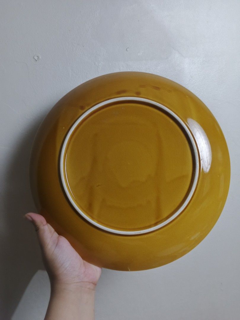 Yellow Ceramic Plate with Ribbed Rim (Category: Dinnerware & Cutlery) located in Quezon City. Submitted by pawenn (Listing ID 1462852839, Image 2). Description: with crazing na.