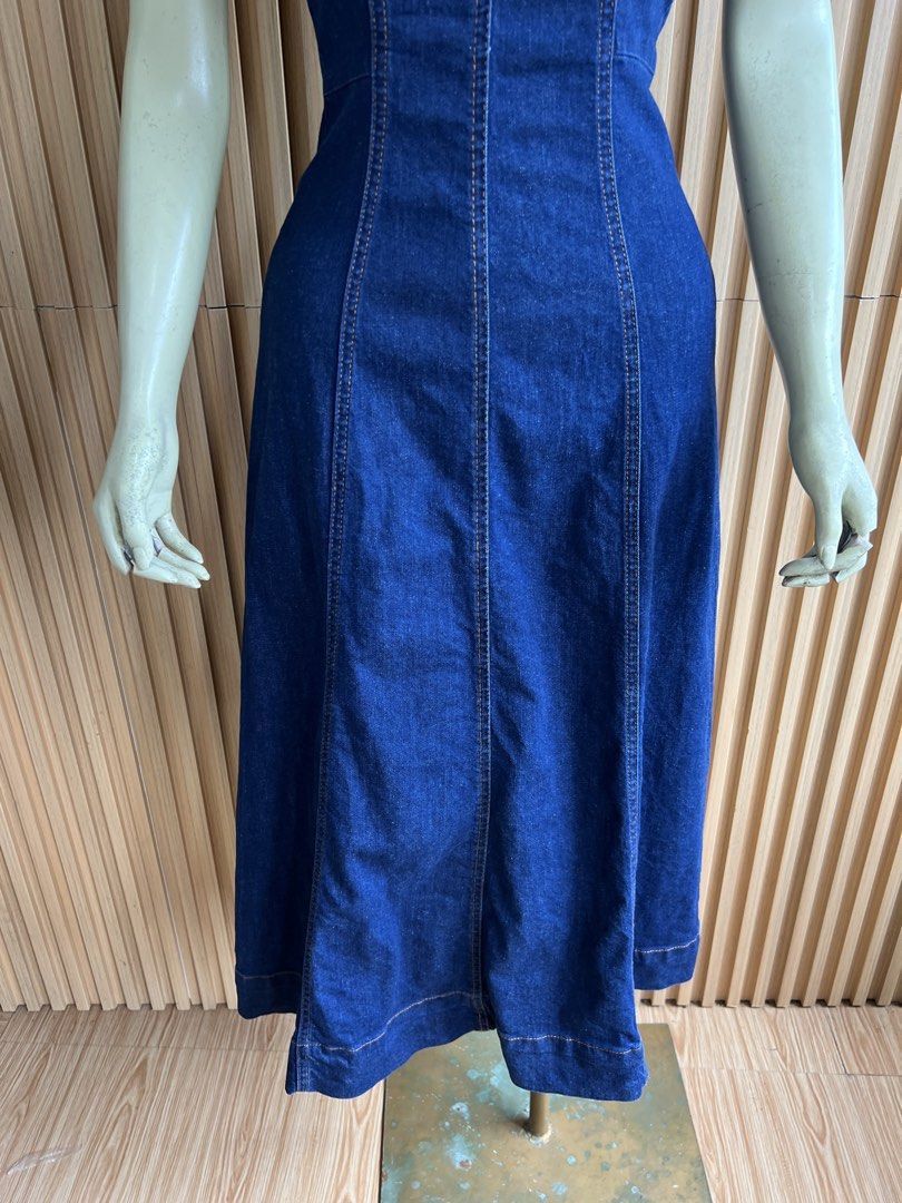 Zara (Category: Dresses) located in Lipa City. Submitted by thyra06 (Listing ID 1462724928, Image 3). Description: Zara debim maxi dress good as new size S/M fits.