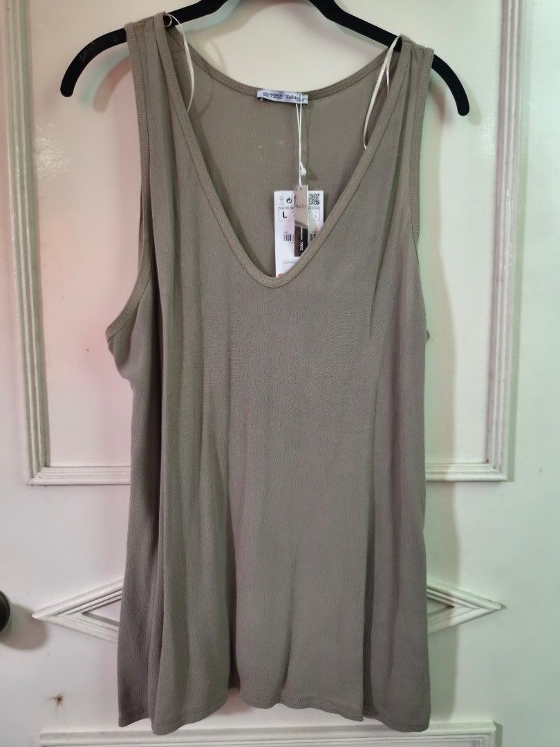 Zara - Beach Top (Large) (Category: Sleeveless) located in Las Pinas. Submitted by ajbash (Listing ID 1462722891, Image 1). Description: .