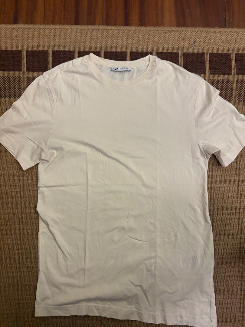 Zara Basic T-shirt Beige (Category: Tshirts & Polo Shirts ) located in Paranaque City. Submitted by max_bully014 (Listing ID 1462864285, Image 2). Description: - Brand: Zara - Color: Tan/Beige - Style: Basic T-shirt - Neckline: Crew neck - Sleeves: Short sleeves - Features: Simple, versatile, easy to pair with anything - Occasion: Everyday wear.