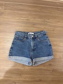 (Category: ) located in . Submitted by janiee (Listing ID 1462763349, Image 1). Description: .