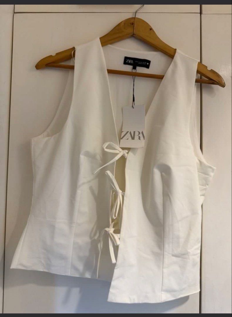 Zara Tied Vest (Category: Others Tops) located in Cavite. Submitted by alleihson (Listing ID 1462768549, Image 3). Description: BNWT Size XL but best fit Large body frame.