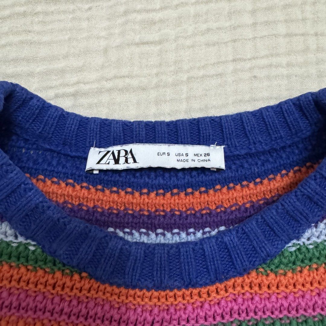 Zara Top (Category: Blouses) located in Quezon City. Submitted by wanderingpenguin (Listing ID 1462794968, Image 2). Description: No when worn unless posted No measurements unless posted Apologies for the wrinkles & uneven lighting :).
