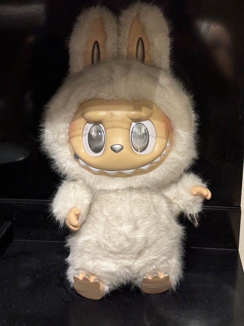 Zimomo Angel In Cloud (Category: Designer & Blind Box Toys) located in Makati City. Submitted by mattsrqz (Listing ID 1462882088, Image 1). Description: with zimomo bag no box and card.