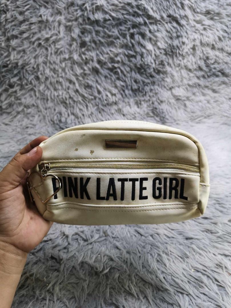 Zipper Closure Off White Cosmetic Pouch (Category: Purses & Pouches) located in Santa Cruz. Submitted by jmy_surplus.2 (Listing ID 1462793144, Image 2). Description: Size ; L - 6.6 W - 9 Color ; Off White Type ; Pouch Brand ; No brand Material ; Leather Style ; Off White Cosmetic Pouch LR 129 JMY 5 Batch #222.