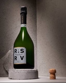 （分類：）位於 。 由 wineexpress 提交（商品編號 1459204895，圖片 1）。簡介： 。