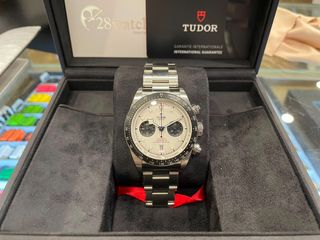 （分類：）位於 。 由 28watches.tst 提交（商品編號 1459184801，圖片 1）。簡介： 。