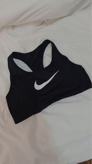 (Category: ) located in . Submitted by angelc.closet (Listing ID 1459175776, Image 1). Description: .