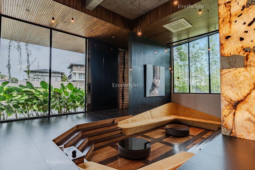 📍 The Enclave Alabang (Category: House & Lot) located in Makati City. Submitted by renzproperties (Listing ID 1459202788, Image 3). Description: 📍 The Enclave Alabang 💰Price: ₱138M Gross Lot Area: 376 sqm Floor Area: 450 sqm Inclusions: Fully Furnished Property details: - Brand New Modern house with pocket garden - 3BR + multipurpose room | 3.5TB | 4 car garage - Italian porcelain tiles & engineered wood flooring - Premium stone finishes with 