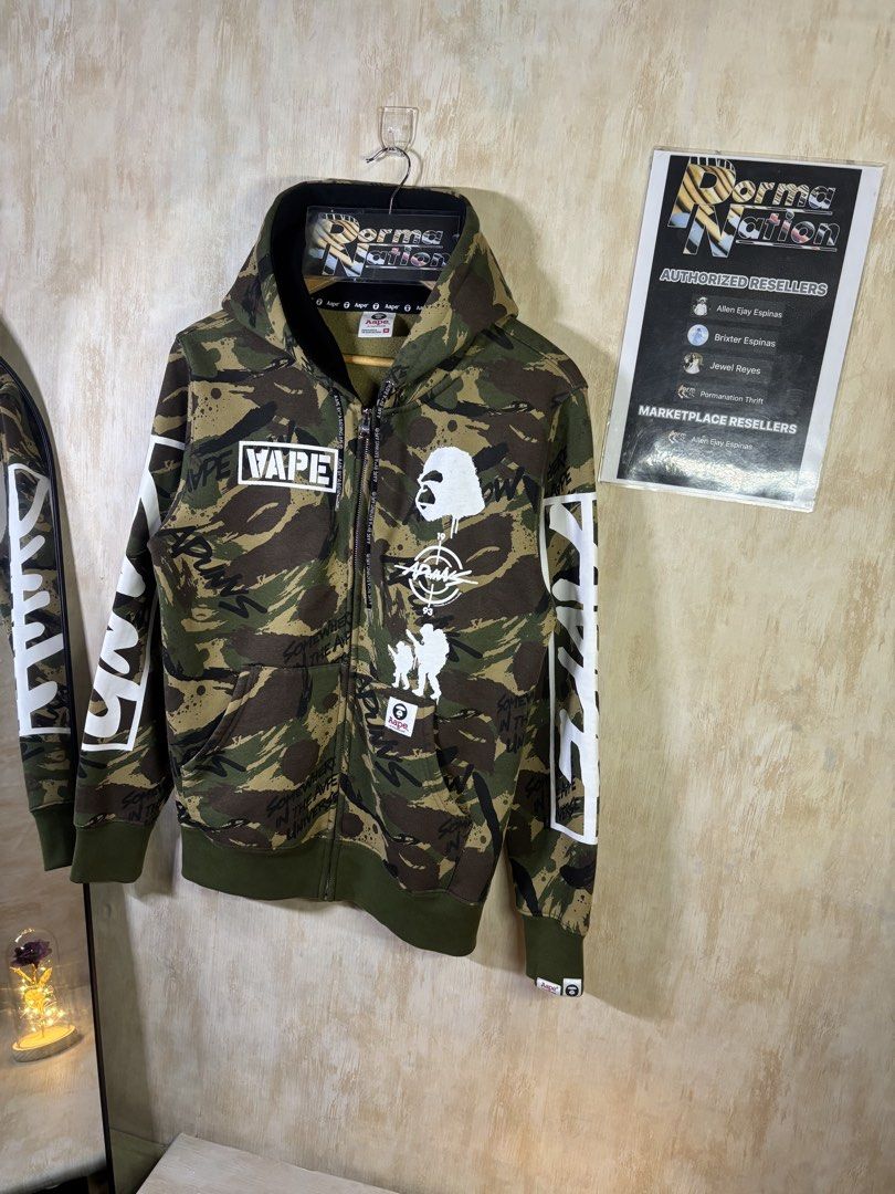AAPE FULLZIP CAMOU HOODIE (Category: Coats, Jackets and Outerwear) located in Cabuyao City. Submitted by pormanation-thrift-store (Listing ID 1459118393, Image 2). Description: AAPE FULLZIP CAMOU HOODIE Condition: LIKE NEW Color rate: 10/10 Size: MEDIUM Dimes: 20.5”Wx26”L Issue: NONE❌ Price: 3500.