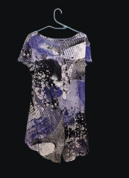 Abbey Dawn by Avril Lavigne (Category: Others Tops) located in Davao. Submitted by outdatedfinds (Listing ID 1459014106, Image 3). Description: Abbey Dawn by Avril Lavigne Tops size medium no Issue 599 Freeshipping Davao City Location hmu f interested.