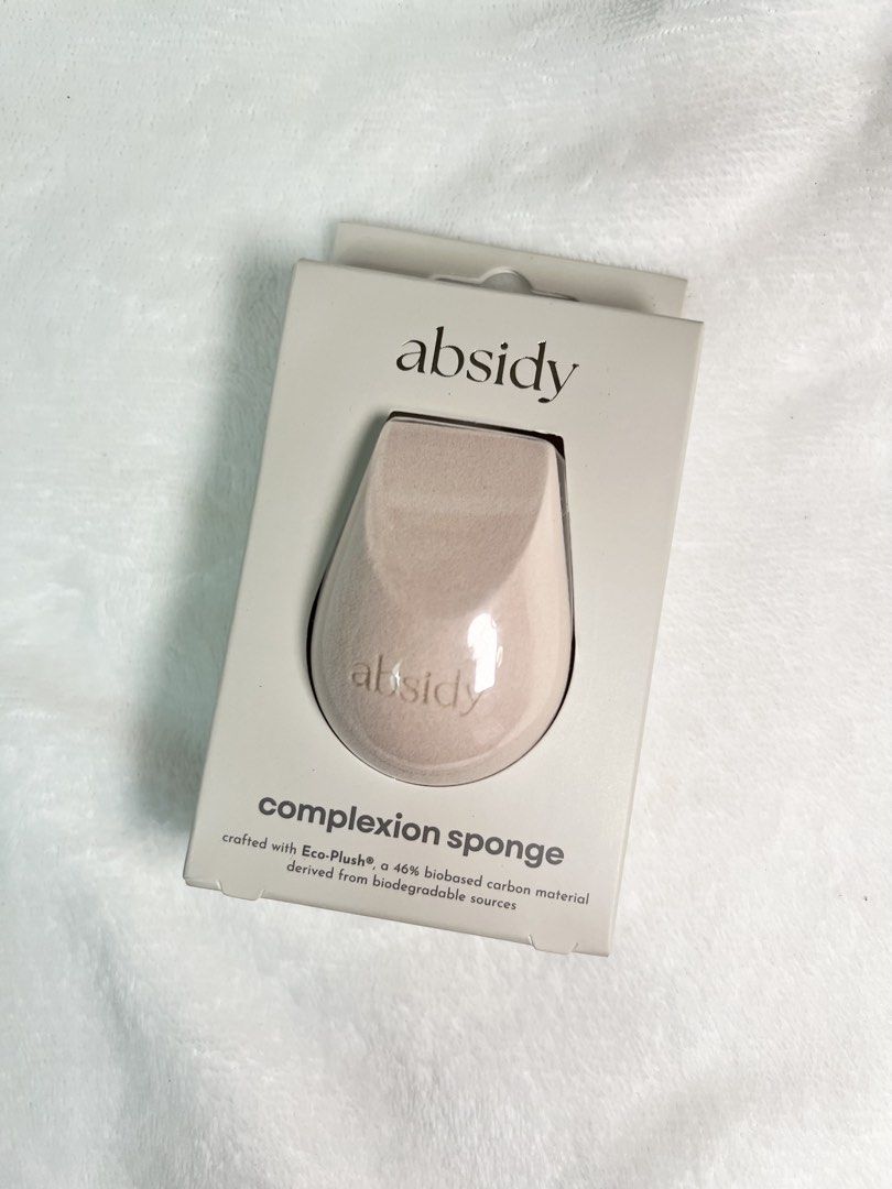 Absidy Complexion Sponge in Light Beige (Category: Makeup) located in Valenzuela. Submitted by elicxxe (Listing ID 1459271796, Image 1). Description: FOR SALE 🤍 Absidy Complexion Sponge — Light Beige • Brand new, unused • 100% authentic • With original packaging If listing is still up, item is available. 💌 Message me if interested!.