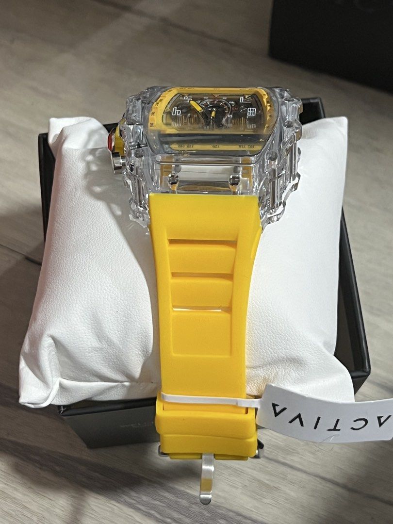 ACTIVA by INVICTA ESSENTIAL WATCH YELLOW (Category: Men's Watches) located in Baguio. Submitted by kyrawang22 (Listing ID 1459277971, Image 2). Description: .