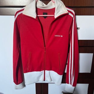 （分類：）位於 。 由 omgxoxogossipgirl 提交（商品編號 1459183778，圖片 1）。簡介： 。