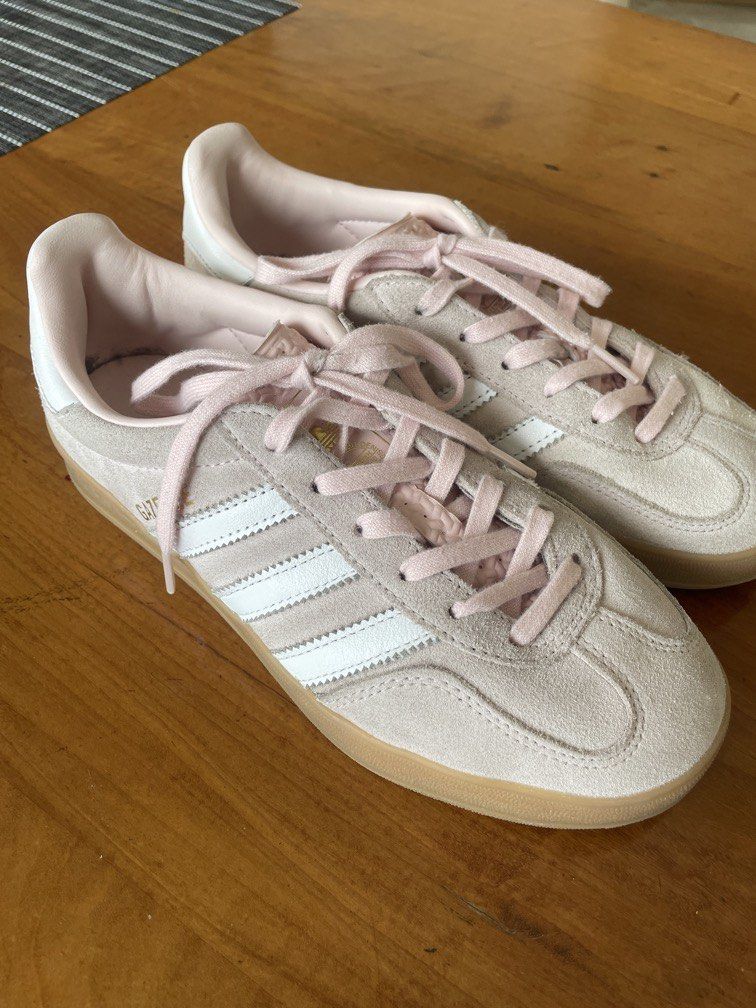 Adidas Gazelle size 5 wmn (Category: Sneakers) located in Makati City. Submitted by gr8bargain (Listing ID 1459095071, Image 1). Description: .