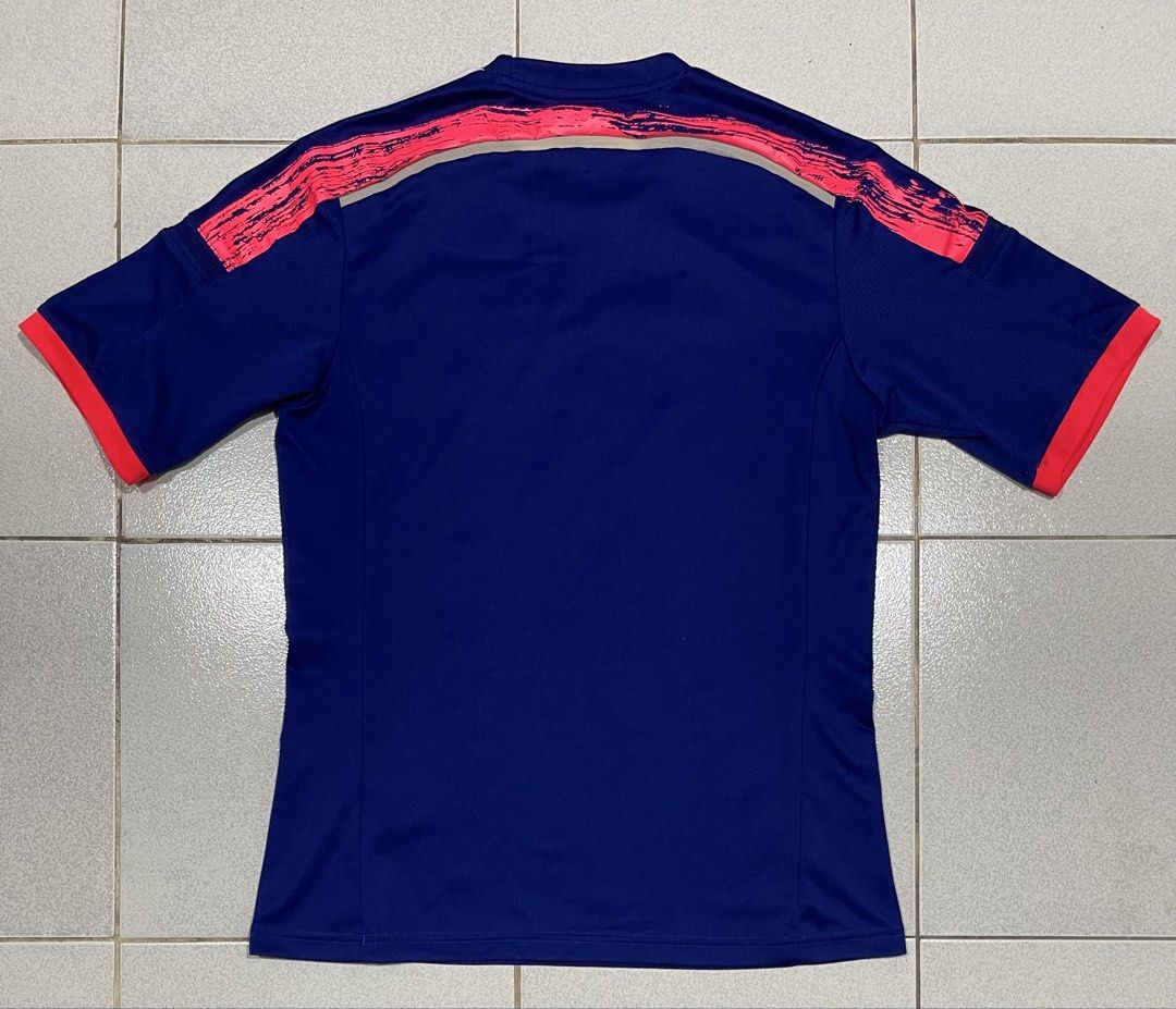 Adidas Japan Home Jersey (Category: Activewear) located in Mandaue City. Submitted by MJ_80 (Listing ID 1459188005, Image 2). Description: Adidas Japan Home Jersey Medium Dimes: 19 X 27 See photos for measurements Color rate & Condition: 9.9/10 Price: 1,650 .