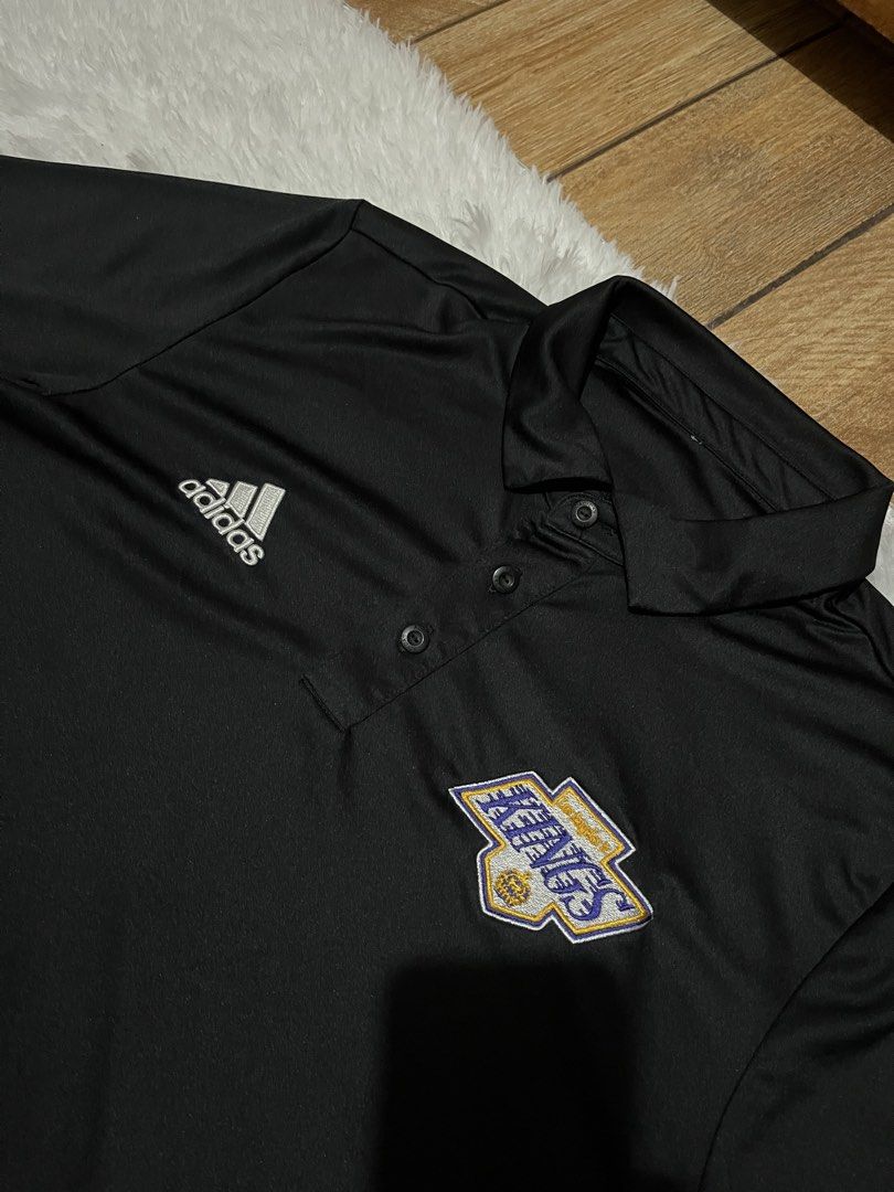 Adidas Kings (Category: Tshirts & Polo Shirts ) located in Paranaque City. Submitted by kuuuurt (Listing ID 1459119209, Image 2). Description: Very good Condition Color rate 10/10 Issue : Slit on last picture Width 20 Length 29.5 🏷️ 350 FREE SHIPPING 📦 SHIPPING NATIONWIDE via J&T 📍 Parañaque 1700.