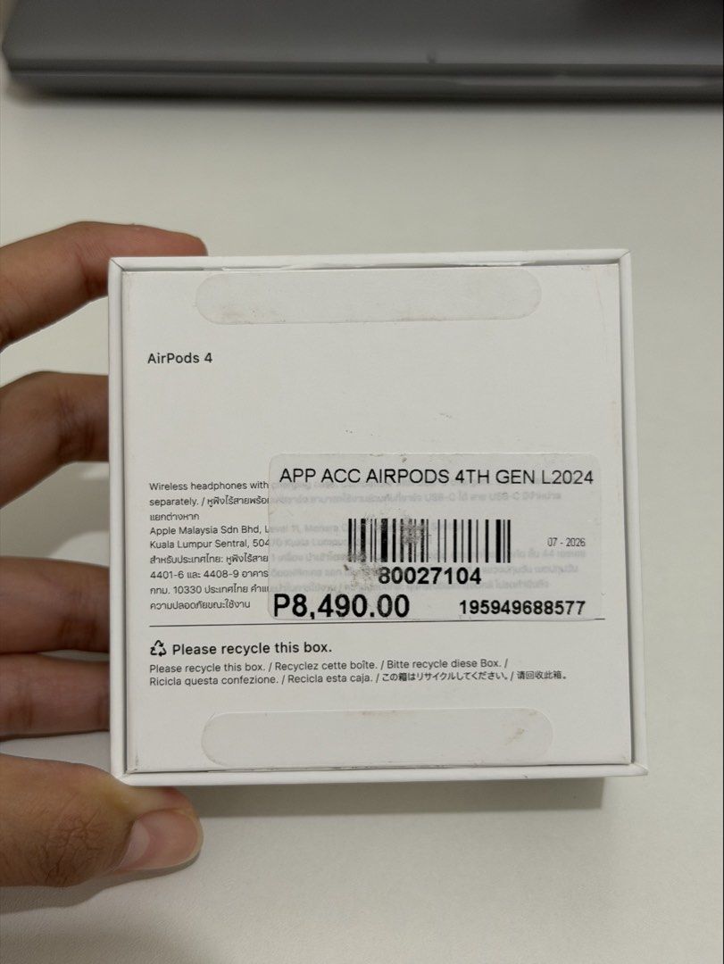 Airpods 4th Gen No ANC (Category: Headphones & Headsets) located in Santa Rosa. Submitted by kaitrbl (Listing ID 1459118417, Image 3). Description: Apple Airpods 4th Gen *no ANC New — Never used Bought July 12, 2026 in Beyond the Box ATC for ₱8,490.00 (receipt missing but bought along with my iPhone’s receipt :() Opened in store just to check if it works; other than that never used. RFS: Changed minds Actual photos posted. Still negotiable. SF sh