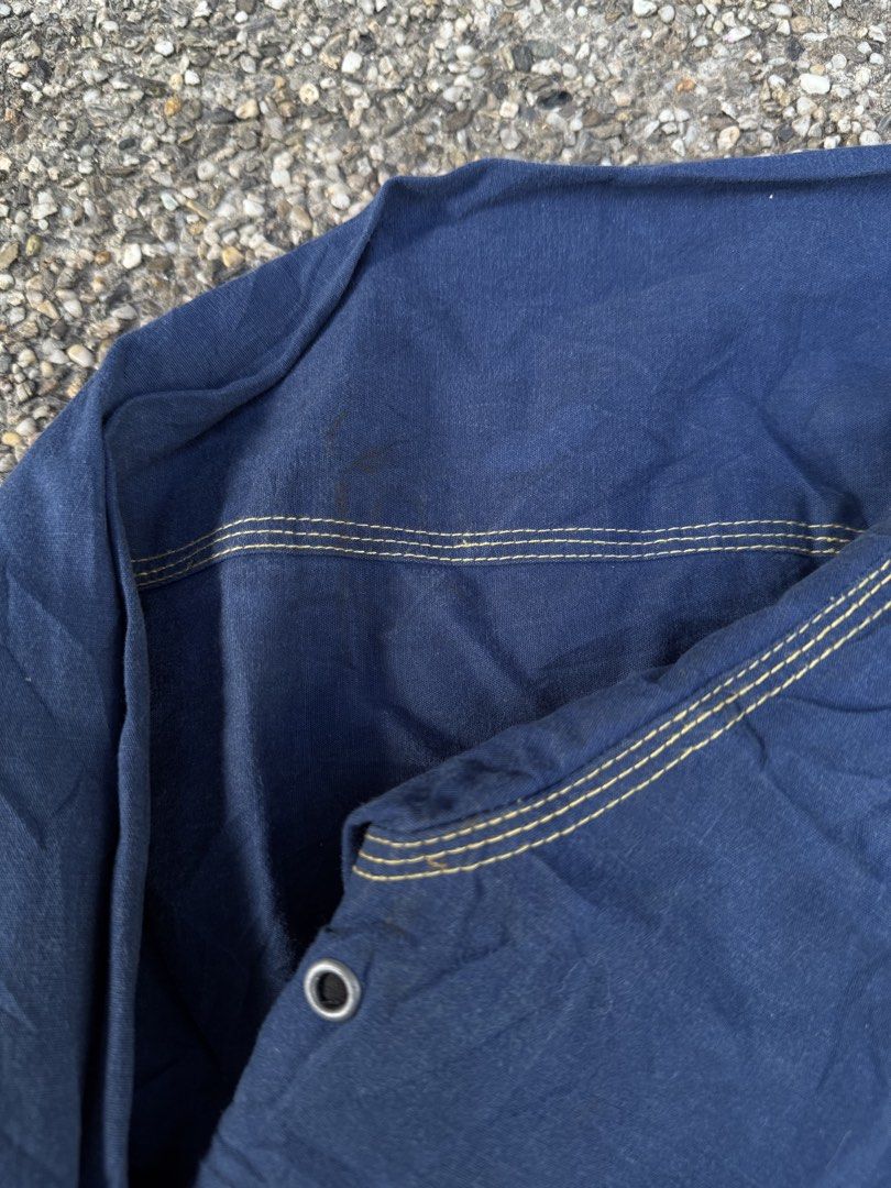 Albemarle 3-pocket Blue Work Jacket (Category: Coats, Jackets and Outerwear) located in Quezon City. Submitted by though.bare (Listing ID 1459217164, Image 3). Description: Fits on M-L for Men In good, worn condition. No major flaws. Fits like a dream Width : 26" Length : 24.5" Sleeve : 23" Shoulder : 22" No when-worns. Listings not marked sold/reserved are available. These are preloved/used items, manage expectations. Visit my profile for more!.