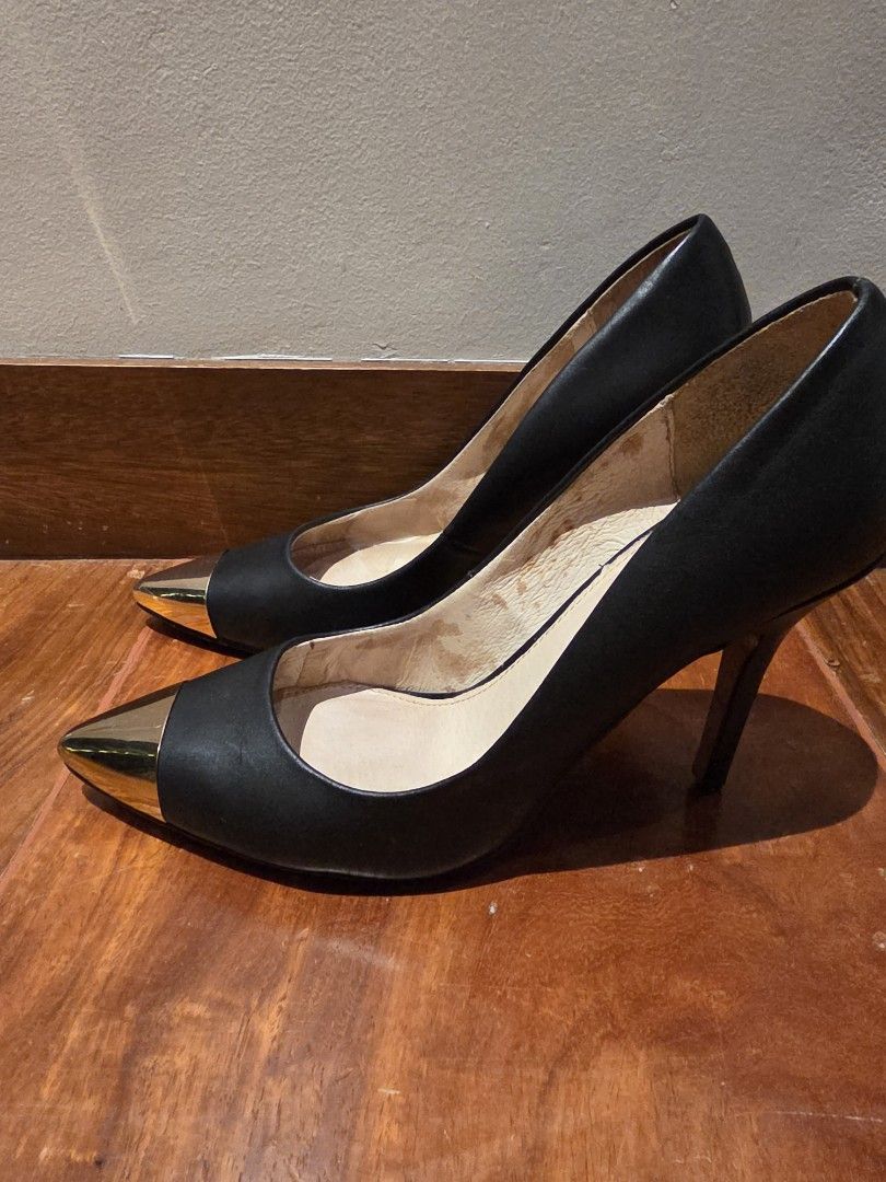 Aldo Shoes (Category: Heels) located in Pasig City. Submitted by vthing (Listing ID 1459144004, Image 3). Description: size 39 heels 3 inches .