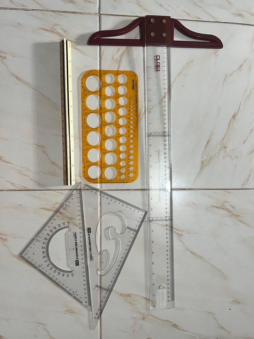 Take all| Durer T-square 24 in (Category: Stationery & School Supplies) located in Manila. Submitted by chescalausngc (Listing ID 1459178703, Image 1). Description: -With triangle set -circles template -triangular ruler.
